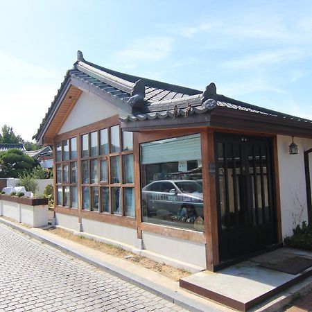 Jeonju Hyun Guesthouse מראה חיצוני תמונה